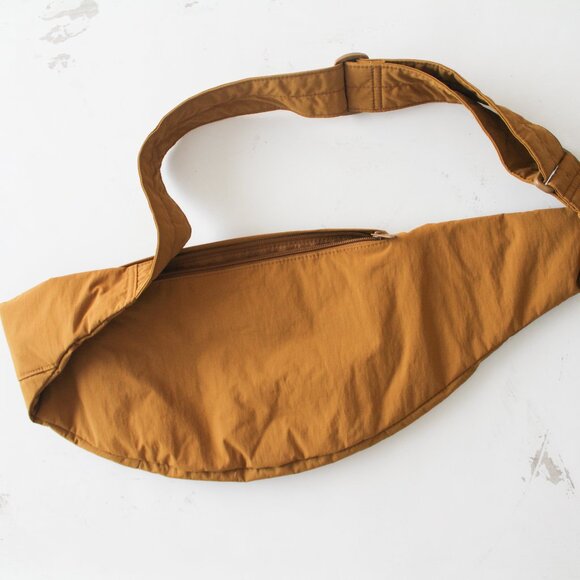 Uniqlo Crossbody Bag in 49 Mustard Color - sold out design - Picture 1 of 5